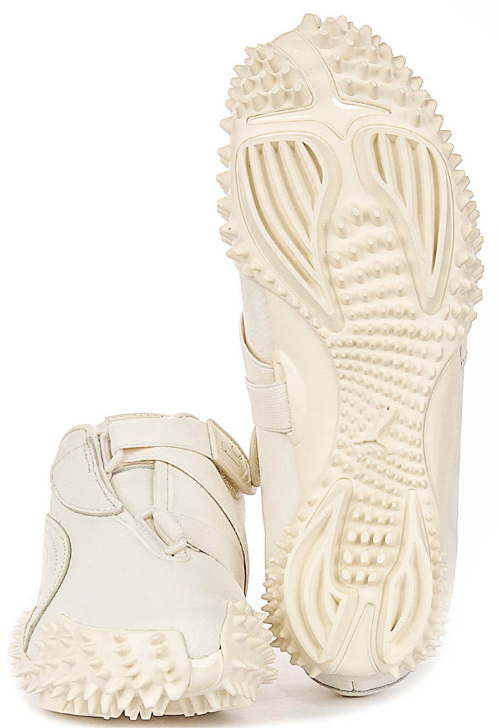Puma Mostro Leer in Off White